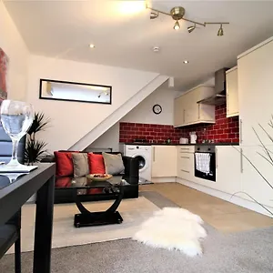 Apartment Northcote Lane - By Promise, Cardiff